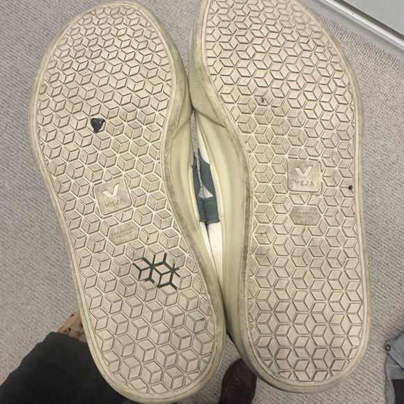 Veja White and Blue Campo Sneakers - Picture 4 of 5